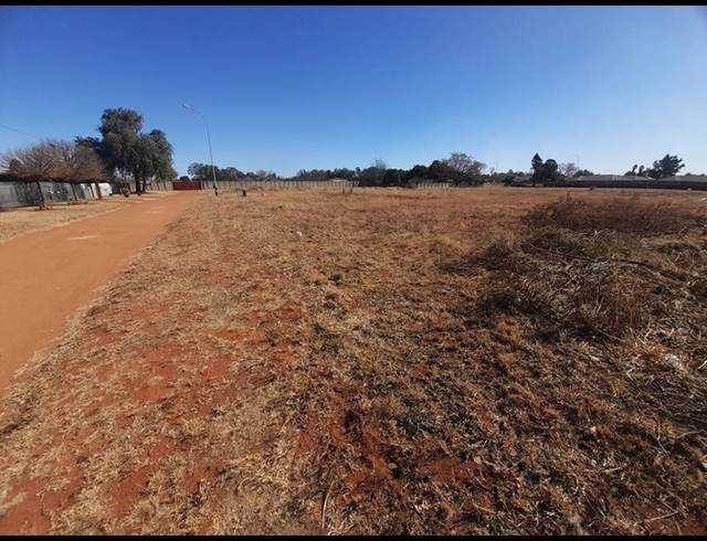 LAND FOR SALE IN KOOKRUS